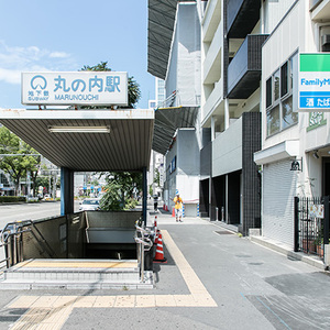 地下鉄鶴舞線「丸の内」駅2番出口